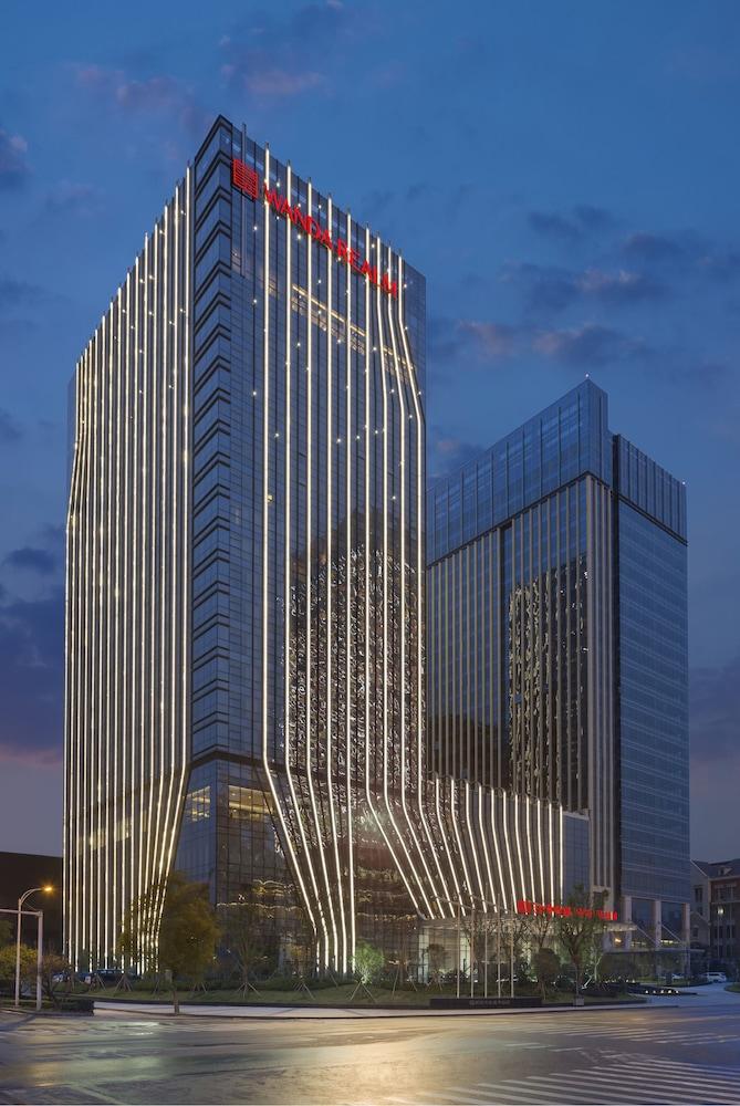 Wanda Realm Ухань Екстер'єр фото
